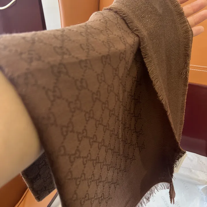 スーパーコピー グッチ マフラー