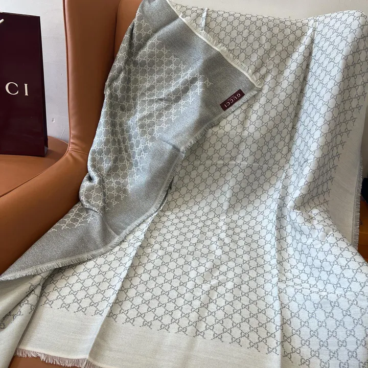 スーパーコピー グッチ マフラー