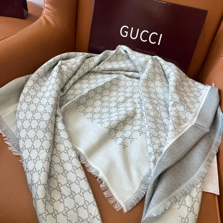 スーパーコピー グッチ マフラー