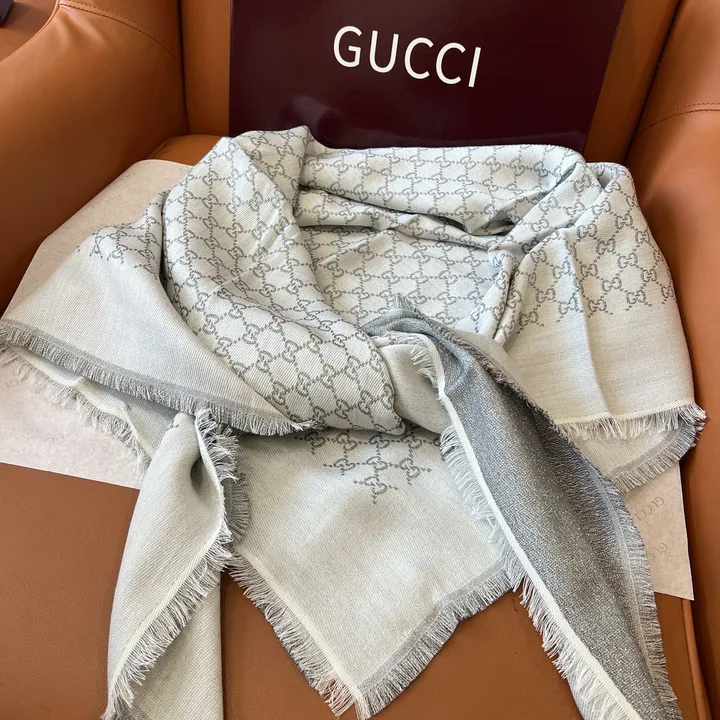 スーパーコピー グッチ マフラー