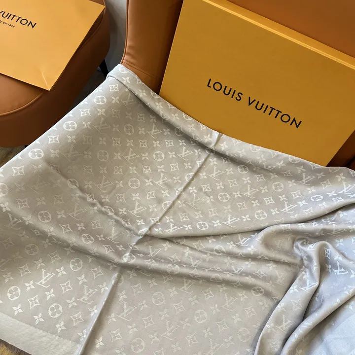 スーパーコピー ルイヴィトン マフラー