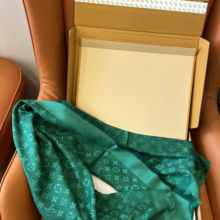 スーパーコピー ルイヴィトン マフラー