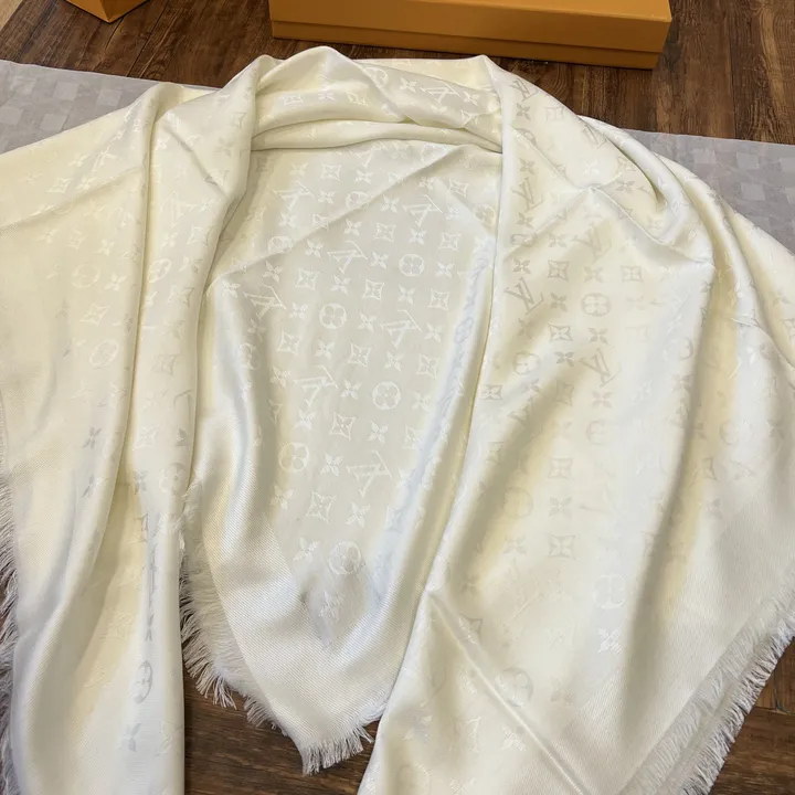 スーパーコピー ルイヴィトン マフラー