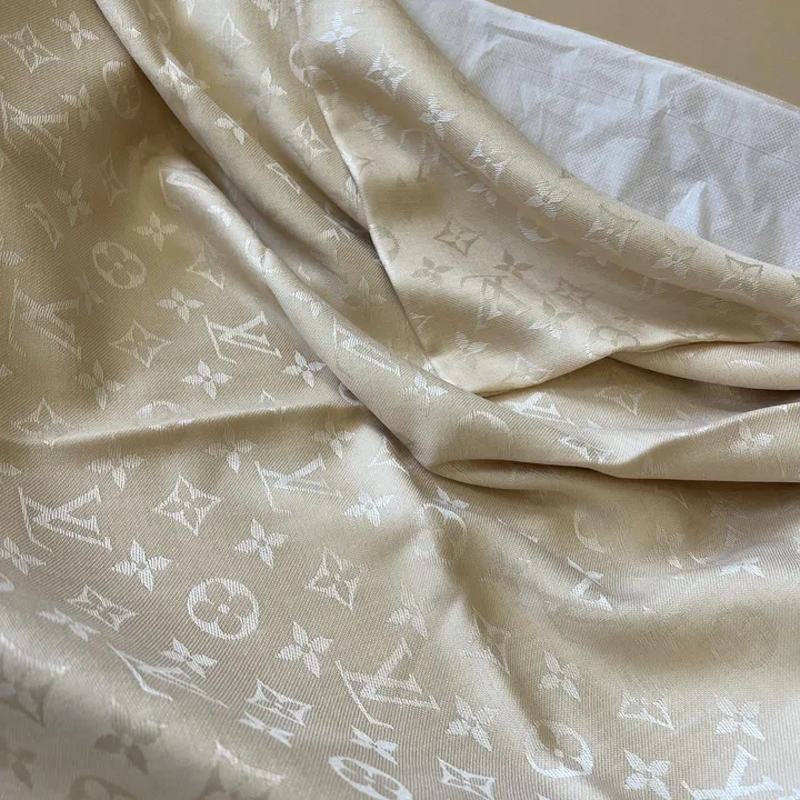 スーパーコピー ルイヴィトン マフラー