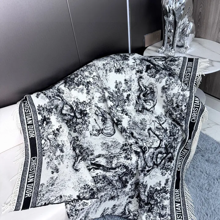 スーパーコピー ディオール マフラー