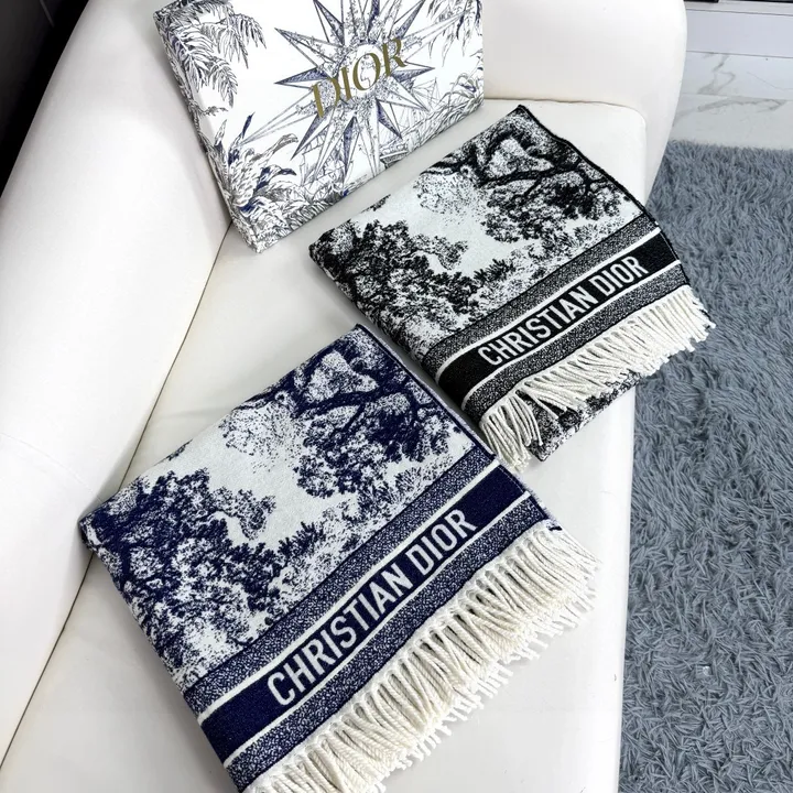 スーパーコピー ディオール マフラー