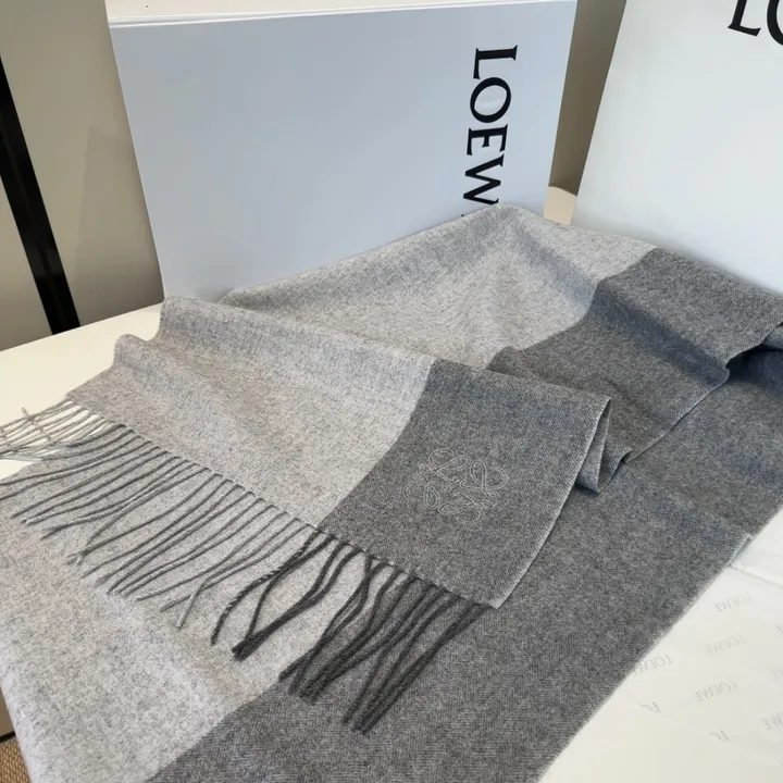 スーパーコピー ロエベ マフラー