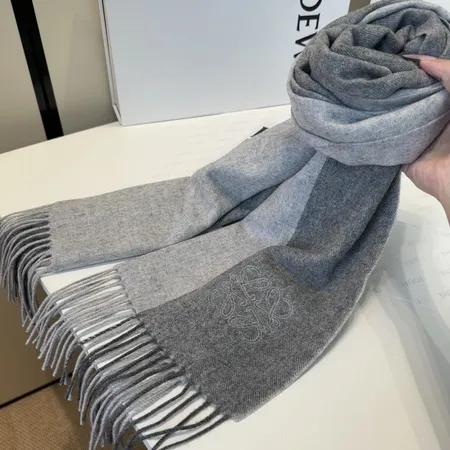 スーパーコピー ロエベ マフラー