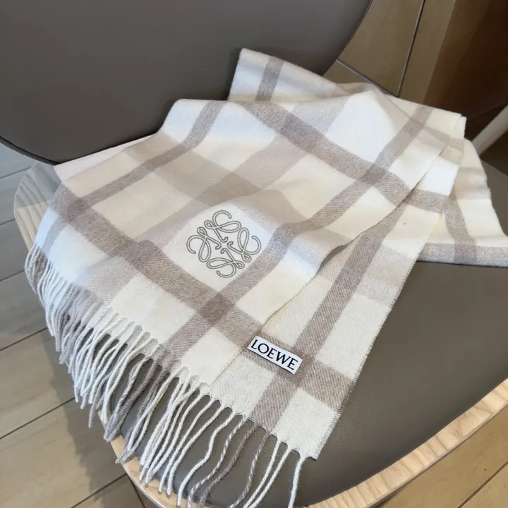 スーパーコピー ロエベ マフラー