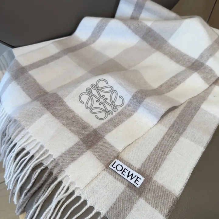 スーパーコピー ロエベ マフラー