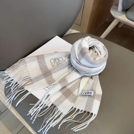 スーパーコピー ロエベ マフラー