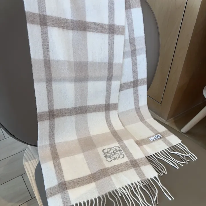 スーパーコピー ロエベ マフラー