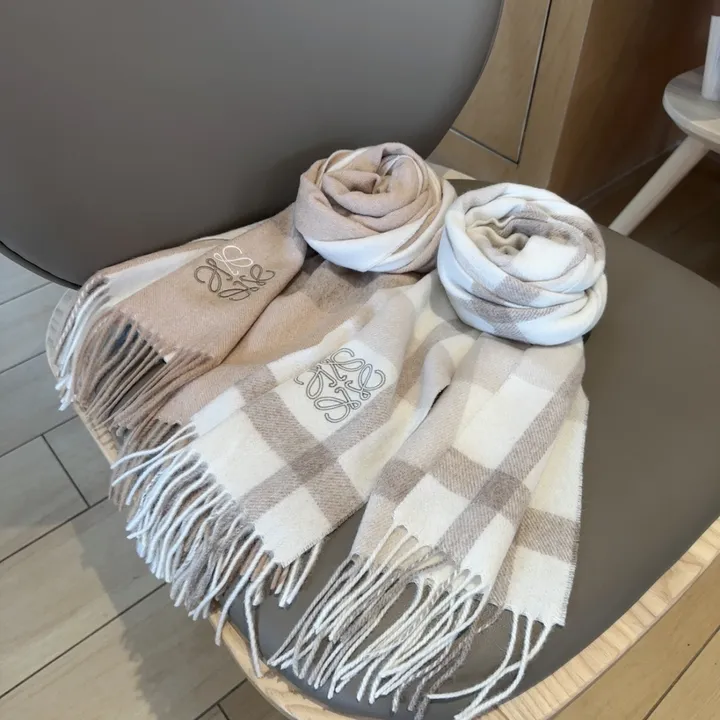 スーパーコピー ロエベ マフラー