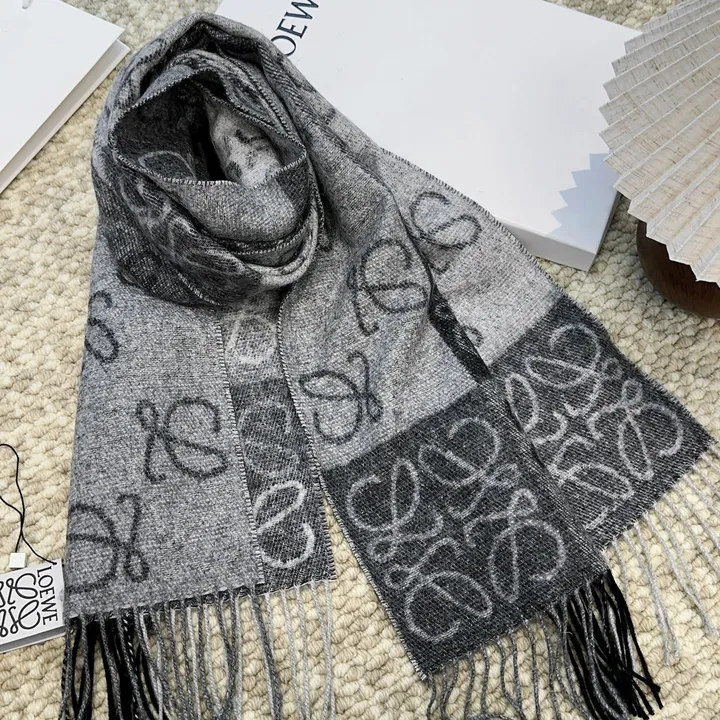 スーパーコピー ロエベ マフラー