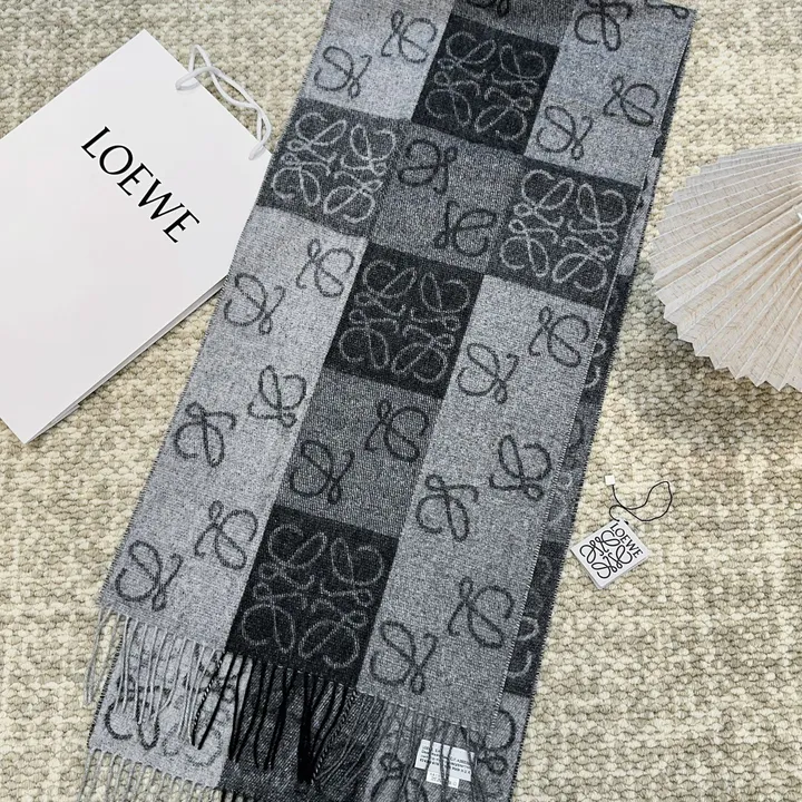 スーパーコピー ロエベ マフラー