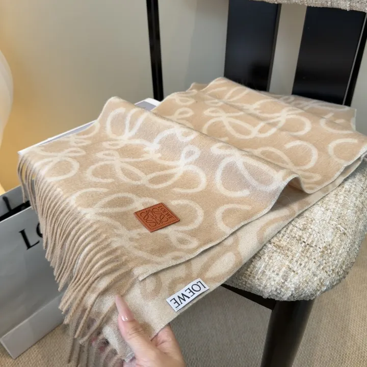 スーパーコピー ロエベ マフラー