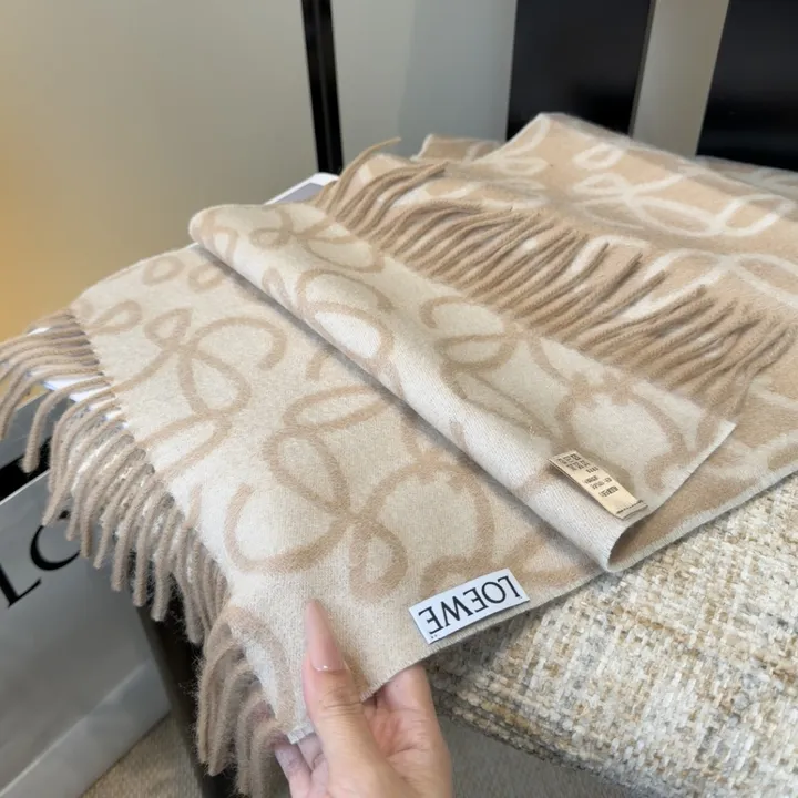 スーパーコピー ロエベ マフラー