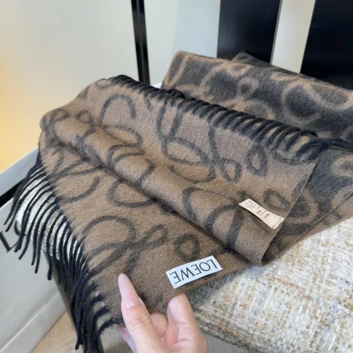 スーパーコピー ロエベ マフラー