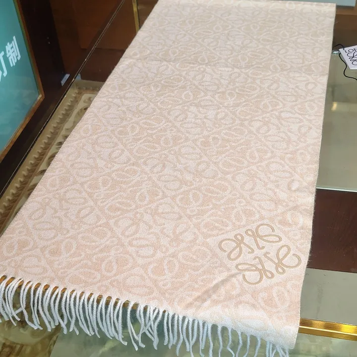 スーパーコピー ロエベ マフラー