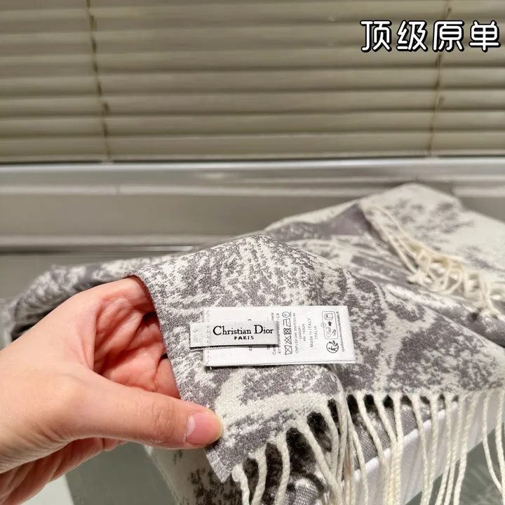 スーパーコピー ディオール マフラー