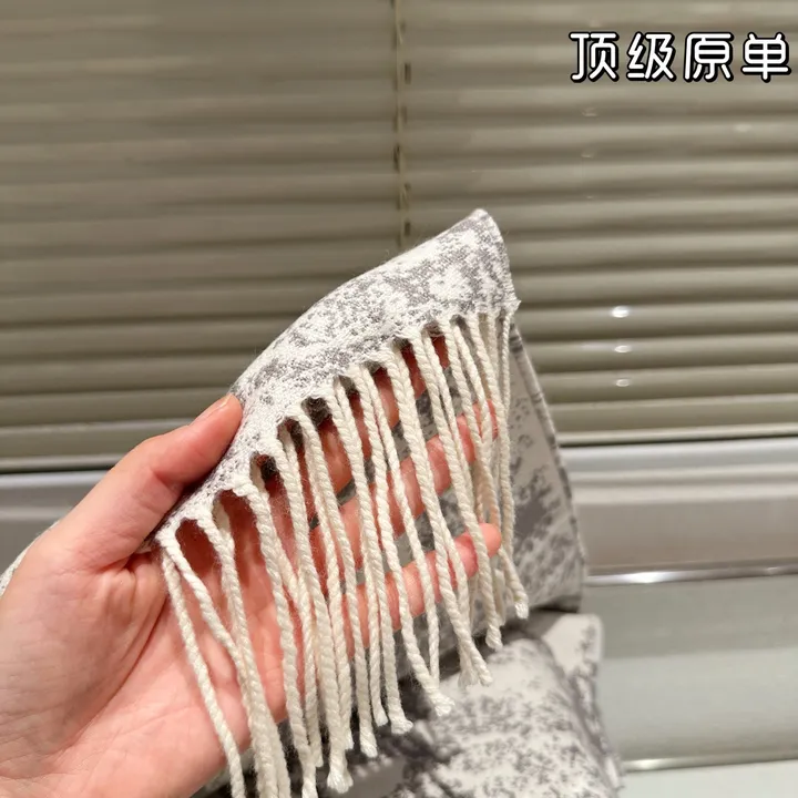 スーパーコピー ディオール マフラー