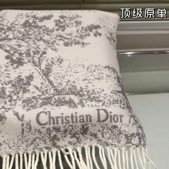 スーパーコピー ディオール マフラー