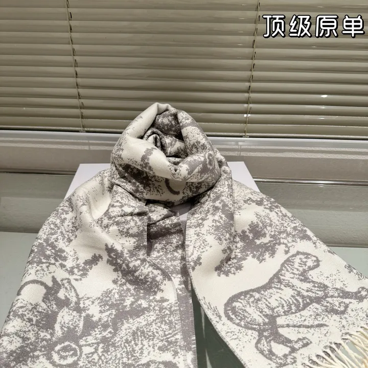 スーパーコピー ディオール マフラー