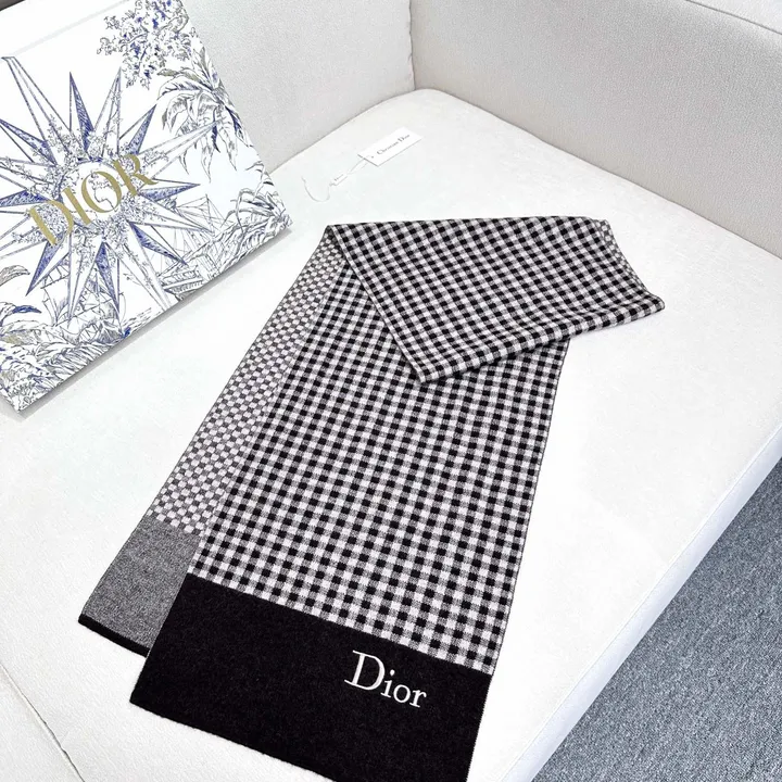 スーパーコピー ディオール マフラー