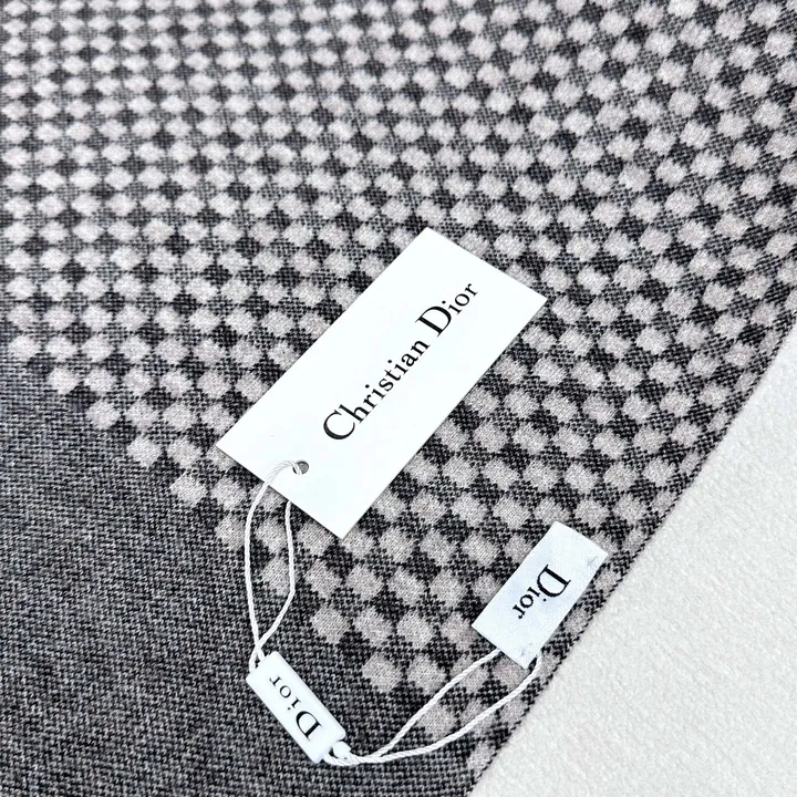 スーパーコピー ディオール マフラー