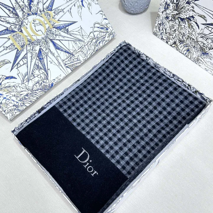 スーパーコピー ディオール マフラー