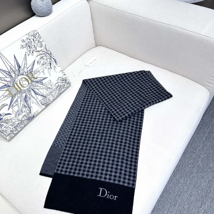 スーパーコピー ディオール マフラー