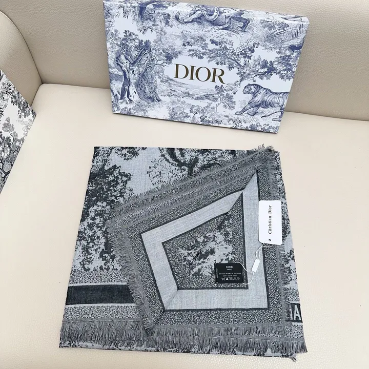 スーパーコピー ディオール マフラー