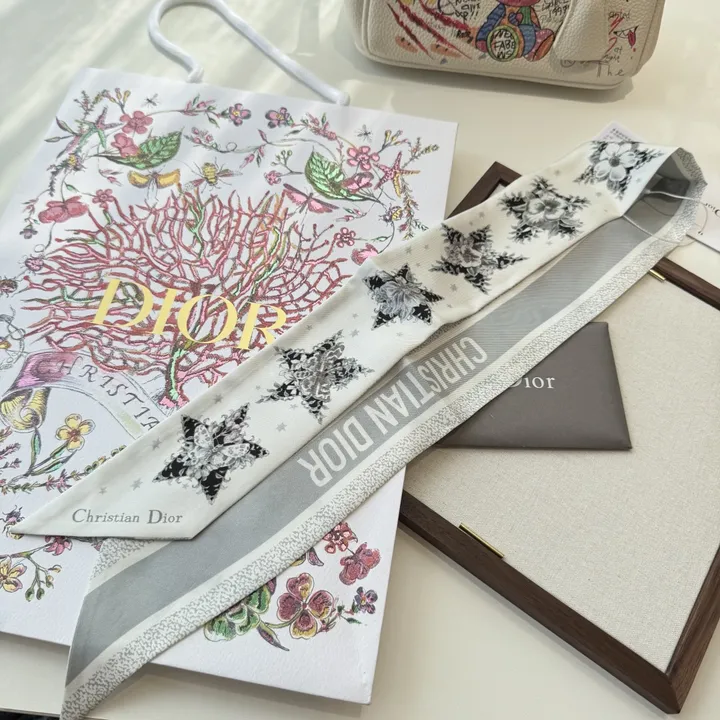 スーパーコピー ディオール マフラー