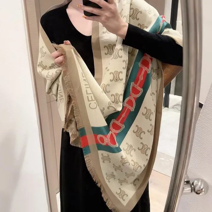 スーパーコピー ロエベ マフラー