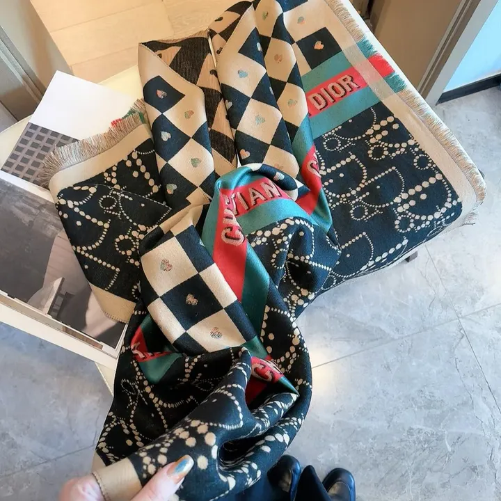 スーパーコピー ディオール マフラー