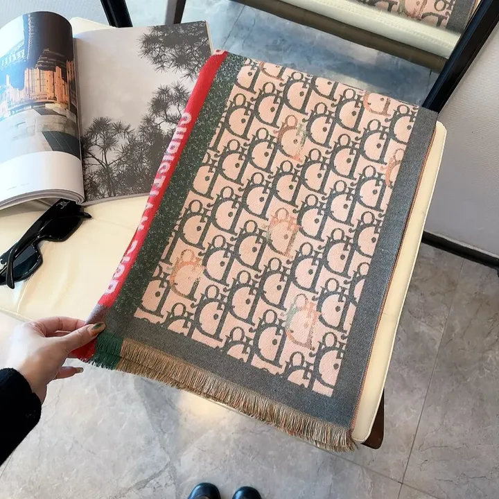 スーパーコピー ディオール マフラー