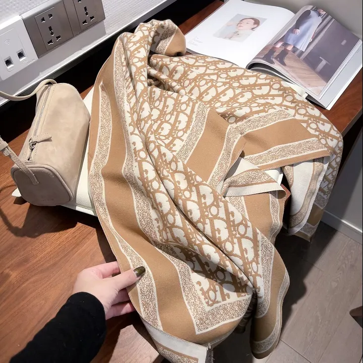 スーパーコピー ディオール マフラー