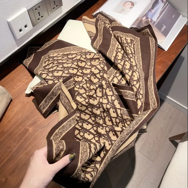 スーパーコピー ディオール マフラー