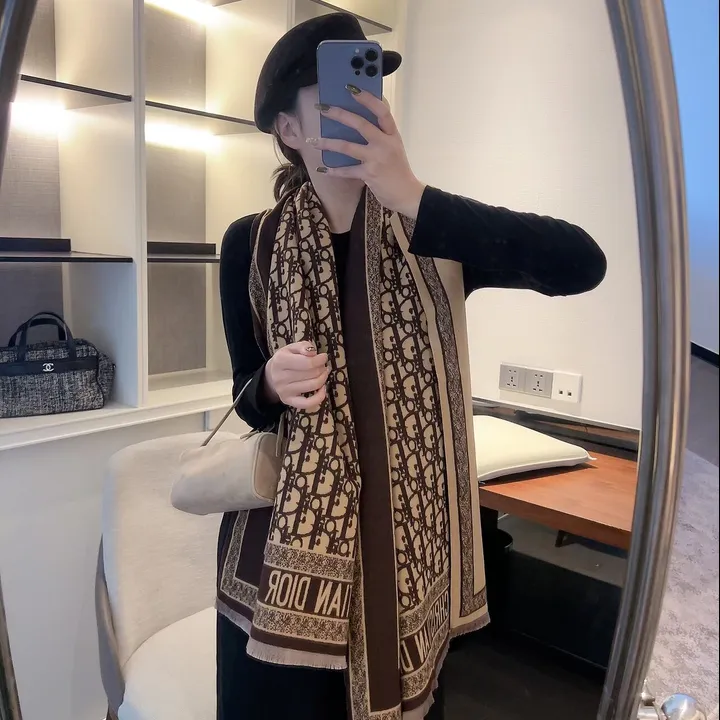 スーパーコピー ディオール マフラー