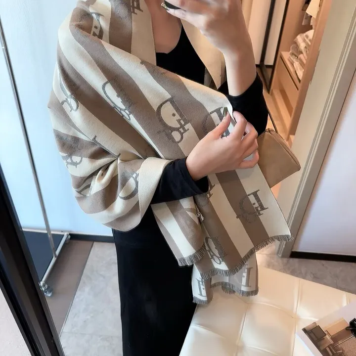 スーパーコピー ディオール マフラー