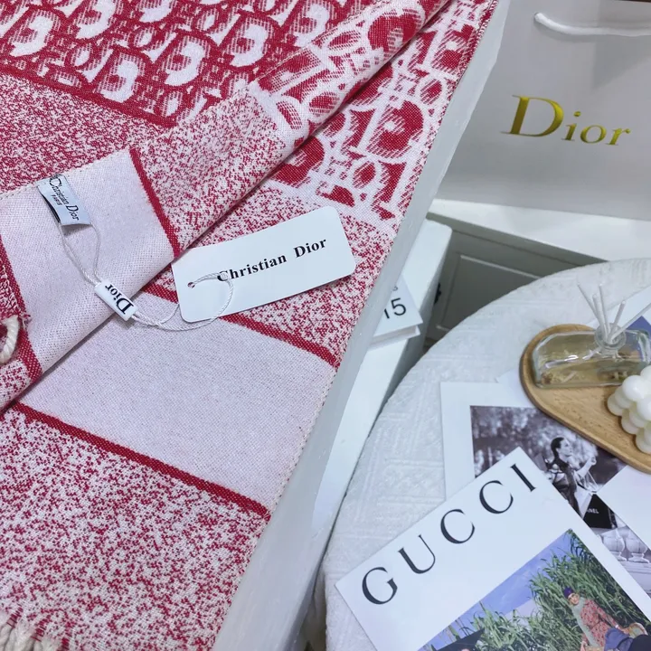 スーパーコピー ディオール マフラー