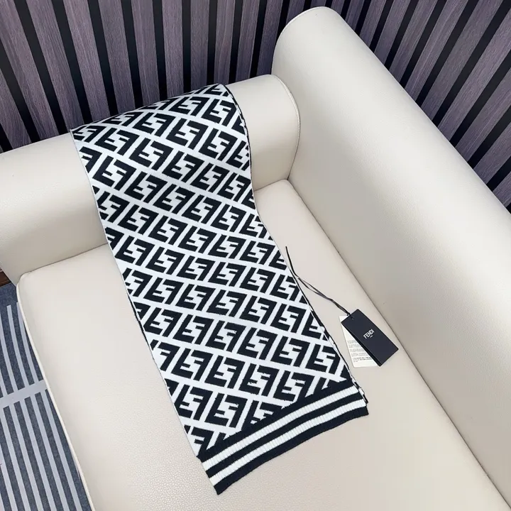 スーパーコピー フェンディ マフラー