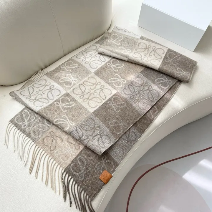 スーパーコピー ロエベ マフラー