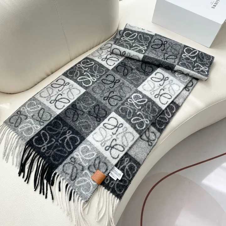 スーパーコピー ロエベ マフラー