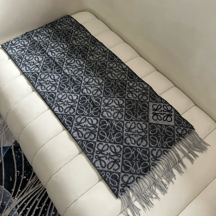 スーパーコピー ロエベ マフラー