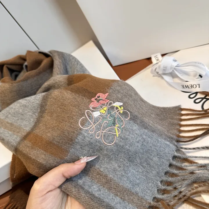 スーパーコピー ロエベ マフラー