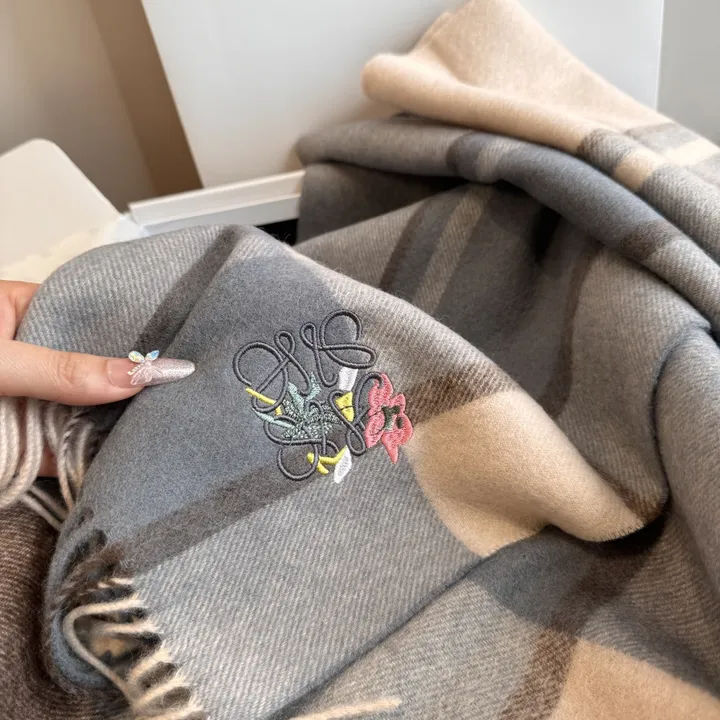 スーパーコピー ロエベ マフラー