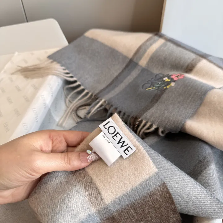 スーパーコピー ロエベ マフラー