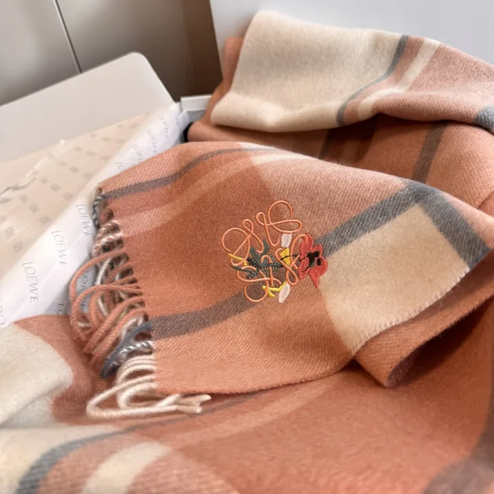 スーパーコピー ロエベ マフラー