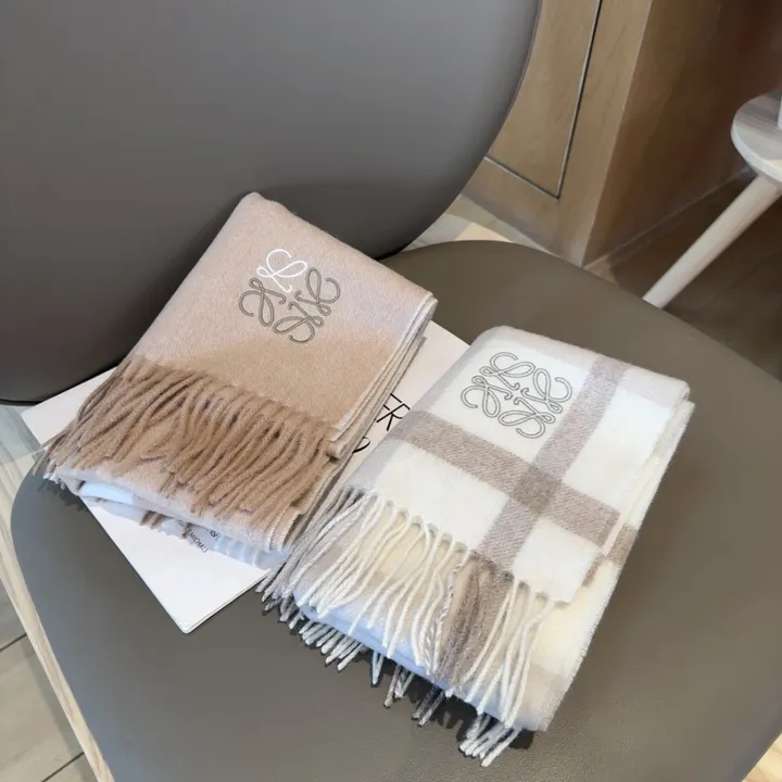 スーパーコピー ロエベ マフラー